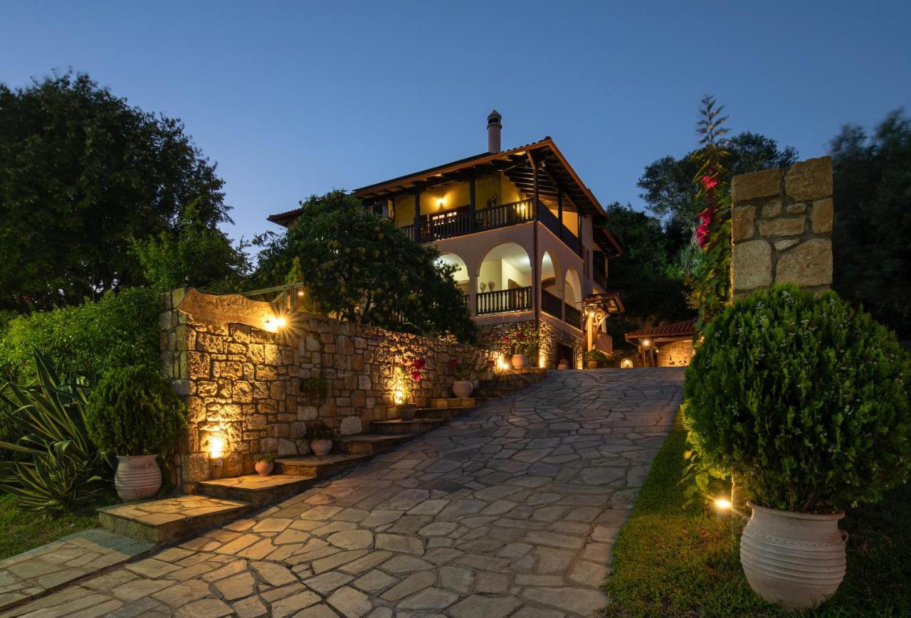 Vetrinos Apartments Agios Nikolaos  Exterior photo