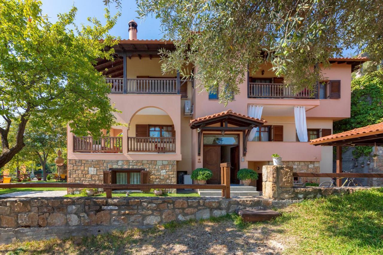 Vetrinos Apartments Agios Nikolaos  Exterior photo